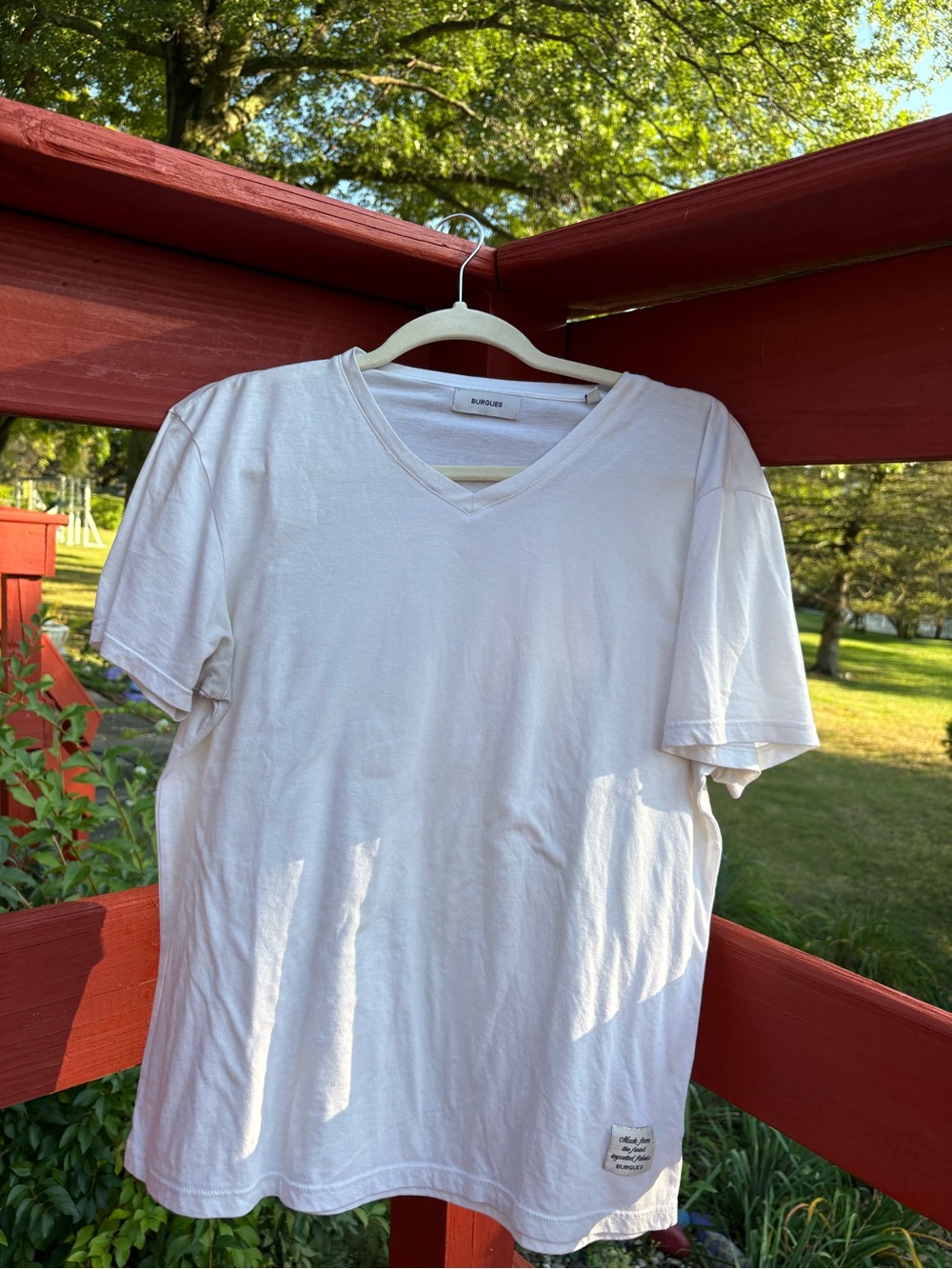 BURGUES White V-Neck T-Shirt Imported Fabric